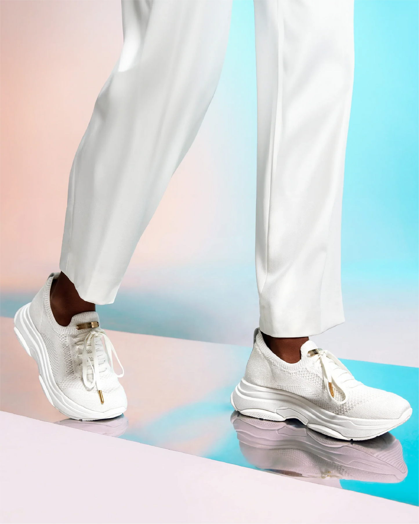 Nova Sneaker