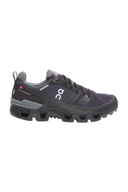 ON Damen Cloudventure Wasserdicht Sneaker - Schwarz