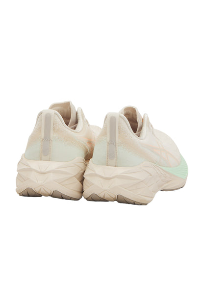 Asics Novablast 4 Damen Laufschuh - Beige