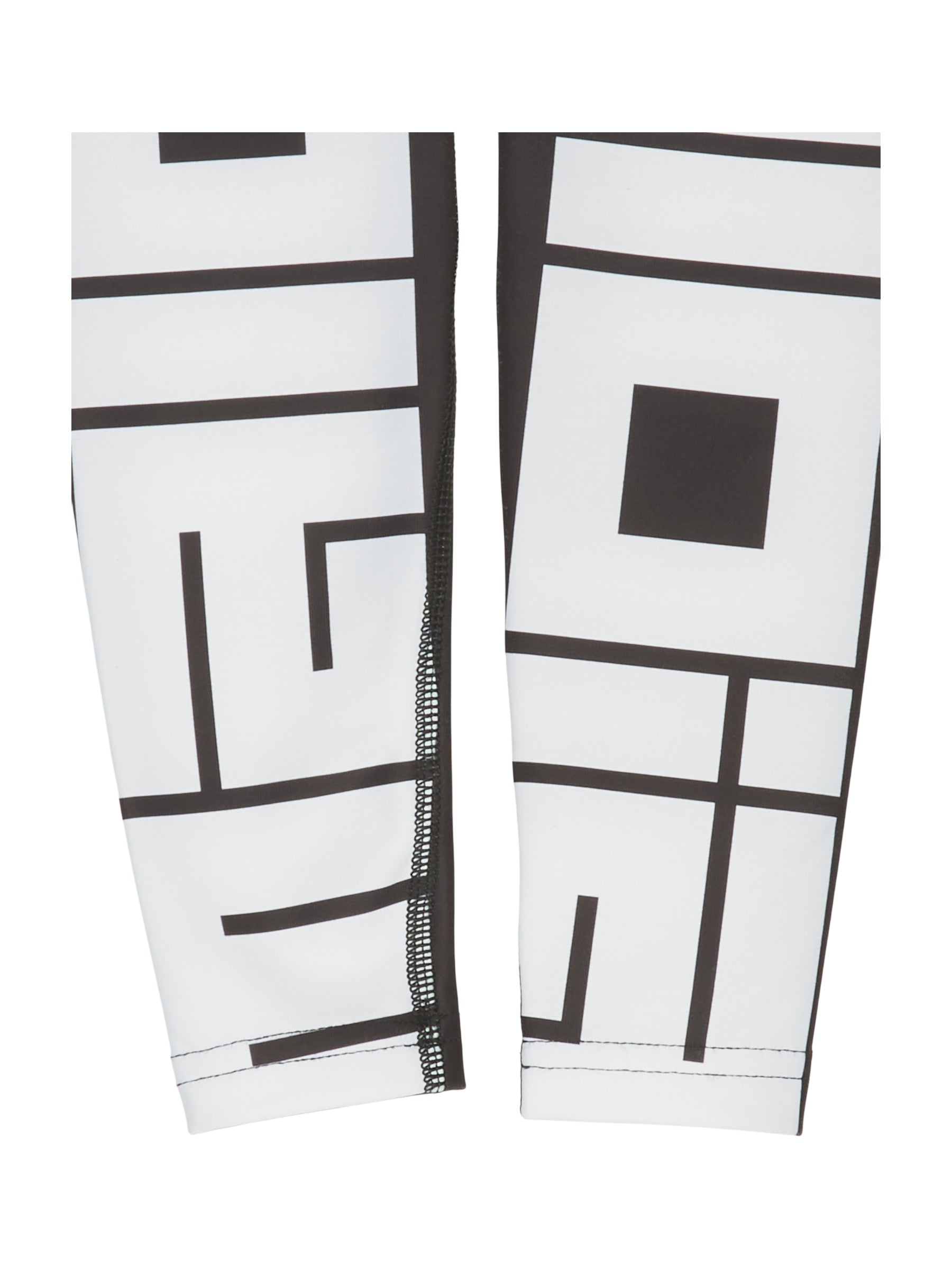 ArmwarmersM. Logo Armwarmers